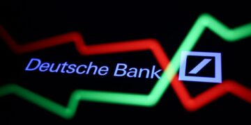 Deutsche Bank : la chute en bourse ne doit pas inquiéter les investisseurs, selon Olaf Scholz
