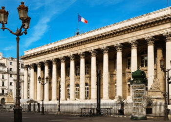 La Bourse de Paris retrouve le sourire : elle se clôture au plus haut depuis près de deux mois