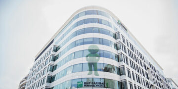 L’“Affaire WhatsApp” ébranle la confiance : Lourdes sanctions pour BNP Paribas et Société Générale